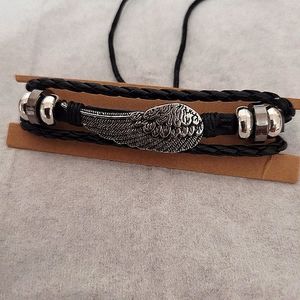 Wing Decor Bracelet For Men's